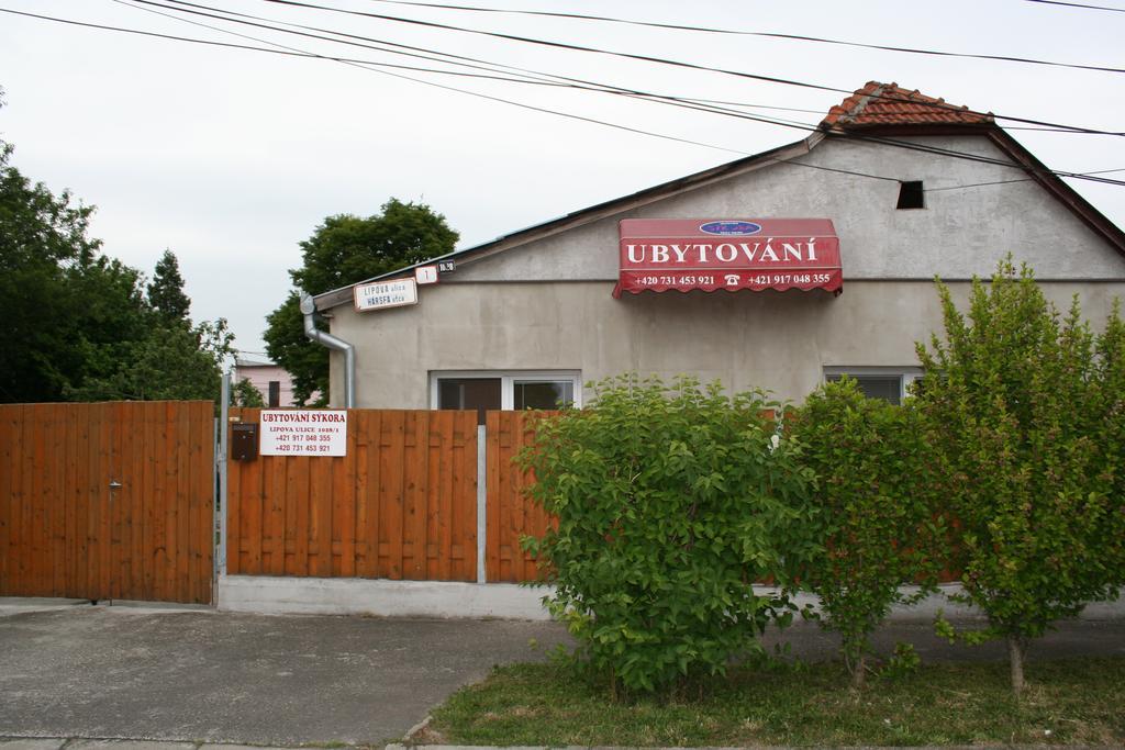 Ubytovani Sykora Apartments Veľký Meder Buitenkant foto
