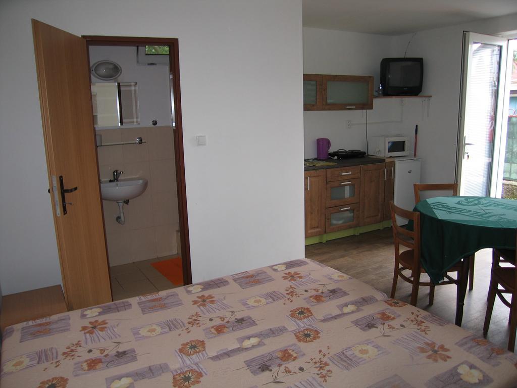 Ubytovani Sykora Apartments Veľký Meder Buitenkant foto