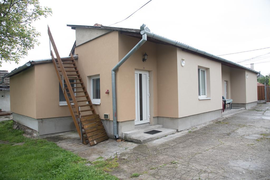 Ubytovani Sykora Apartments Veľký Meder Buitenkant foto