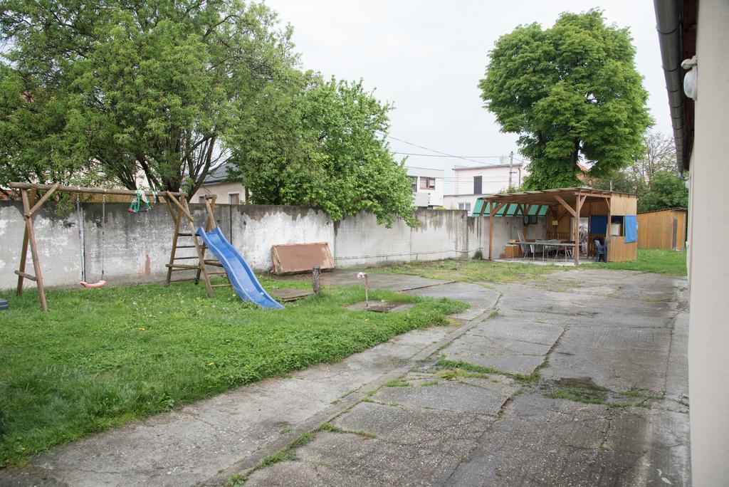 Ubytovani Sykora Apartments Veľký Meder Buitenkant foto