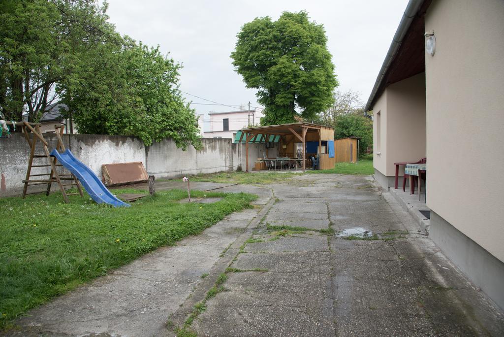 Ubytovani Sykora Apartments Veľký Meder Buitenkant foto